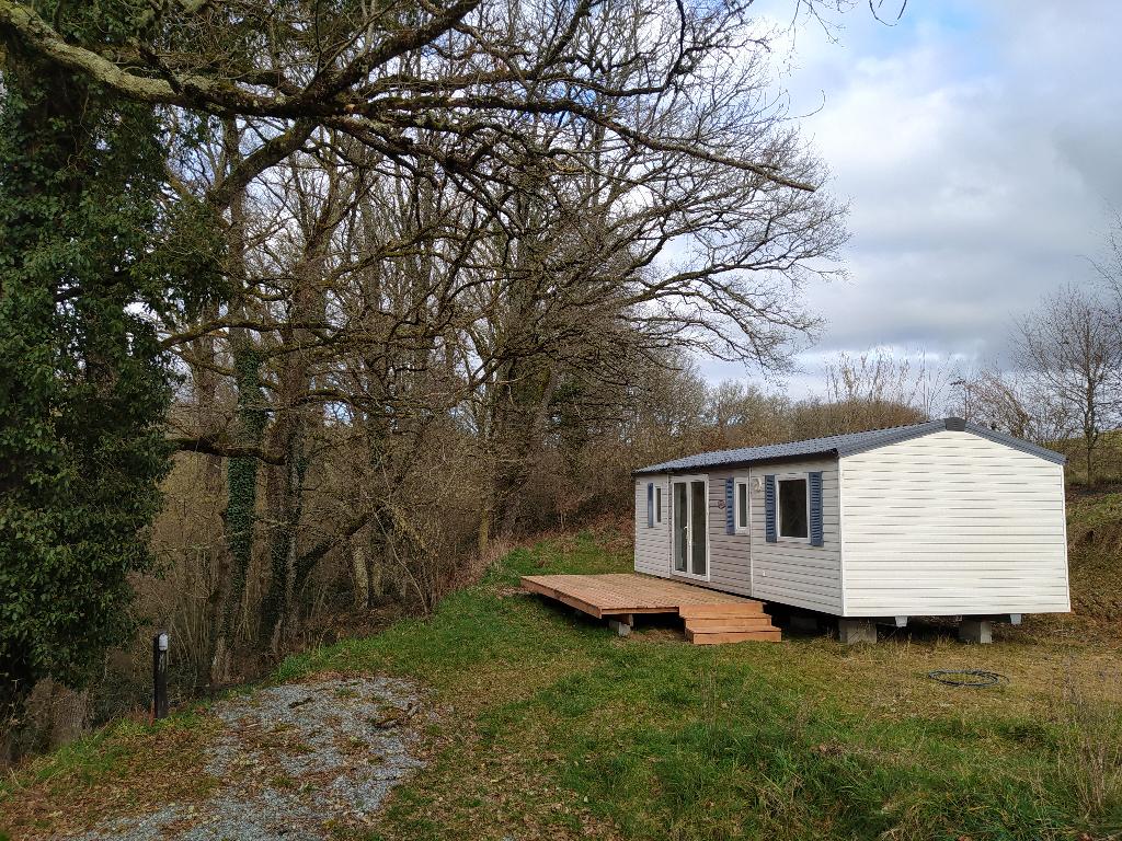 Stacaravan in Frankrijk op prachtige locatie aan het water, 5 personen, Landelijk, In bos, Chalet, Bungalow of Caravan