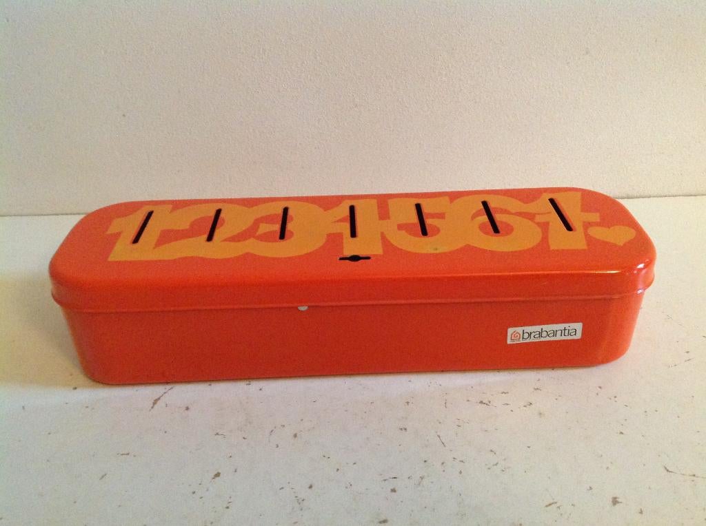 Brabantia Spaarblik. 60’s/70’s., Verzamelen, Spaarpotten, Ophalen of Verzenden, Gebruikt, Metaal of Blik, Overige thema's