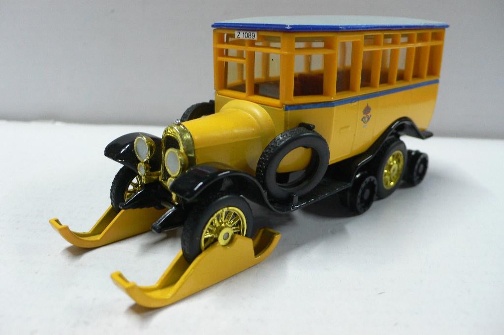 scania vabis 1923 - zweedse postbus -op skies-matchbox-!!!!!, Ophalen of Verzenden, Nieuw, Bus of Vrachtwagen