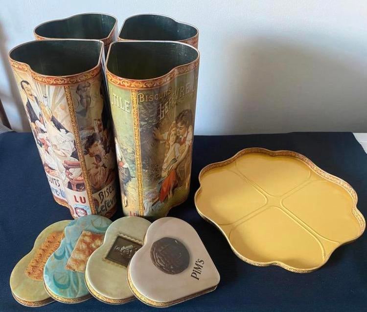 Blikken set van Lu. 4 blikken in hartvorm/nostalgische print, Verzamelen, Ophalen of Verzenden, Zo goed als nieuw, Koek(jes), Overige merken