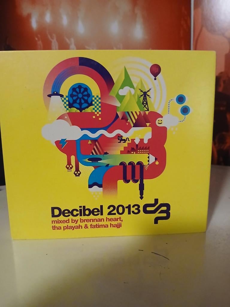 Decibel 2013, Ophalen of Verzenden, Zo goed als nieuw