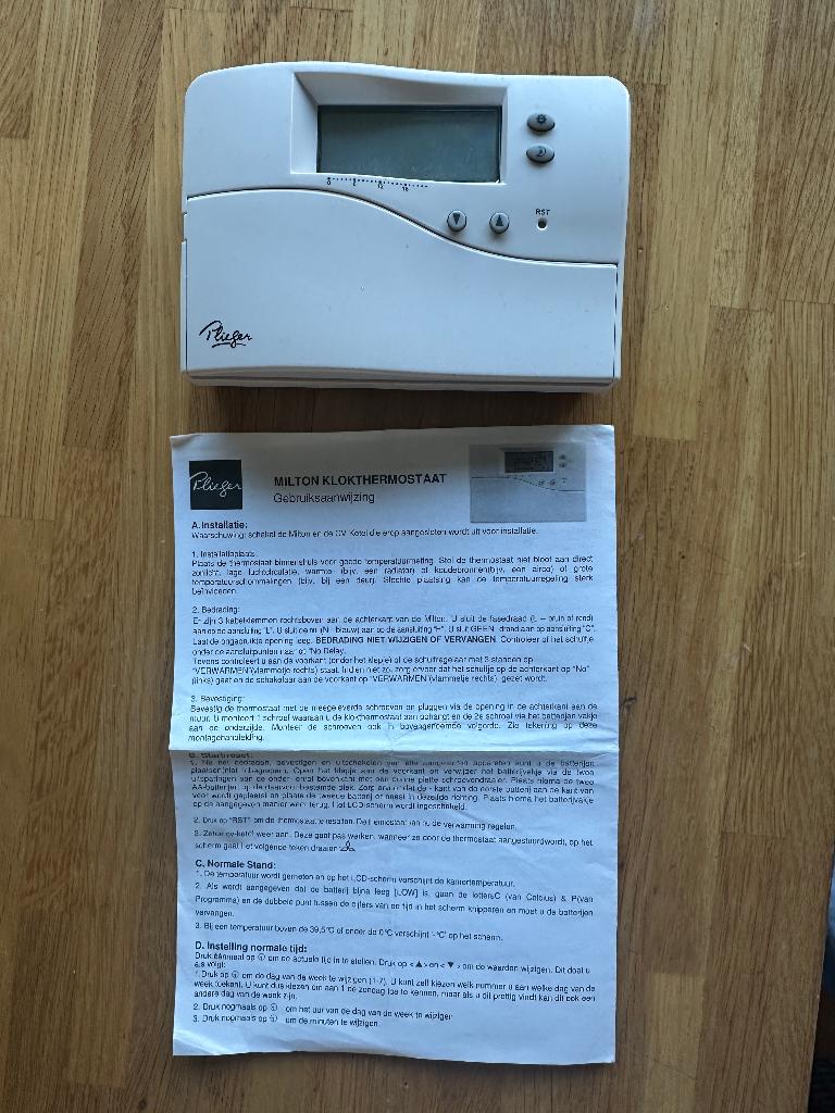 Plieger Kamer Thermostaat te koop, Doe-het-zelf en Verbouw, Thermostaten, Ophalen of Verzenden, Gebruikt