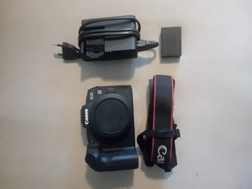 Canon EOS RP - Fullframe systeemcamera, Audio, Tv en Foto, Fotocamera's Digitaal, Ophalen of Verzenden, Zo goed als nieuw, Canon