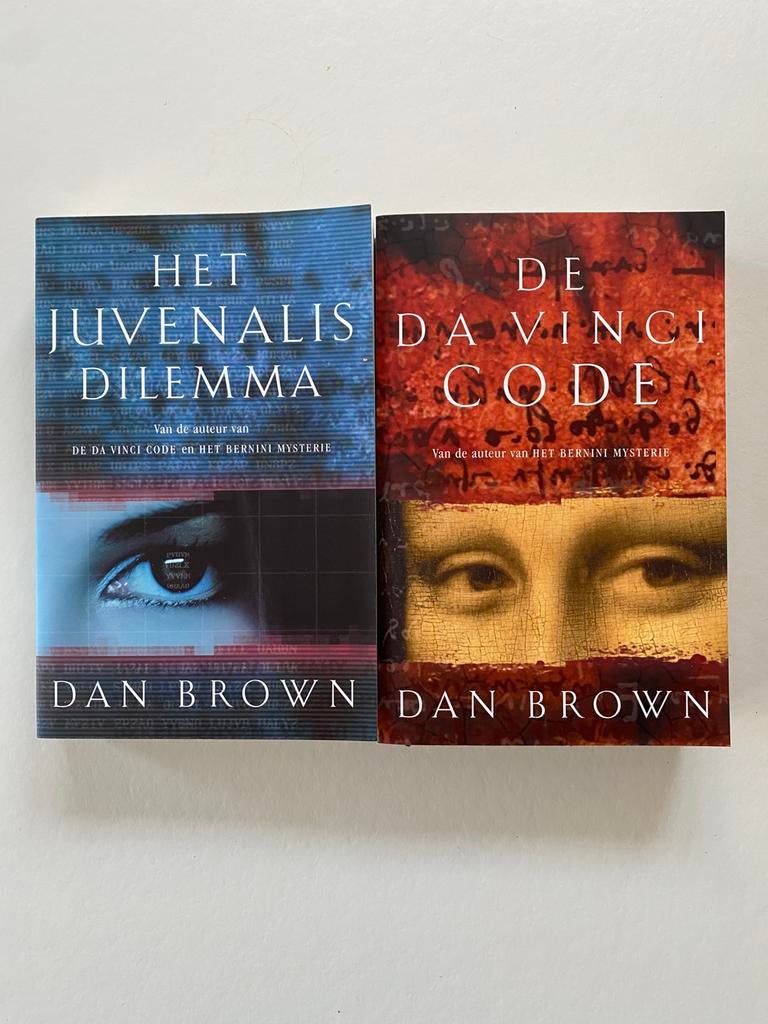 Dan Brown., Ophalen of Verzenden, Zo goed als nieuw