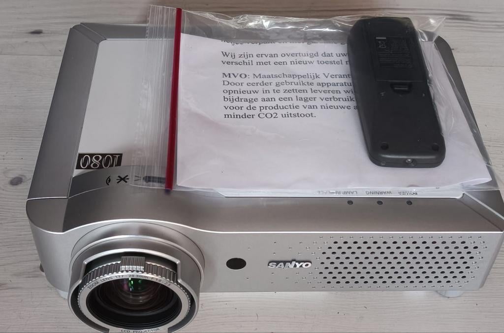Sanyo hd beamer 3500 ansilumen met hdmi en usb-a, Audio, Tv en Foto, Beamers, Ophalen of Verzenden