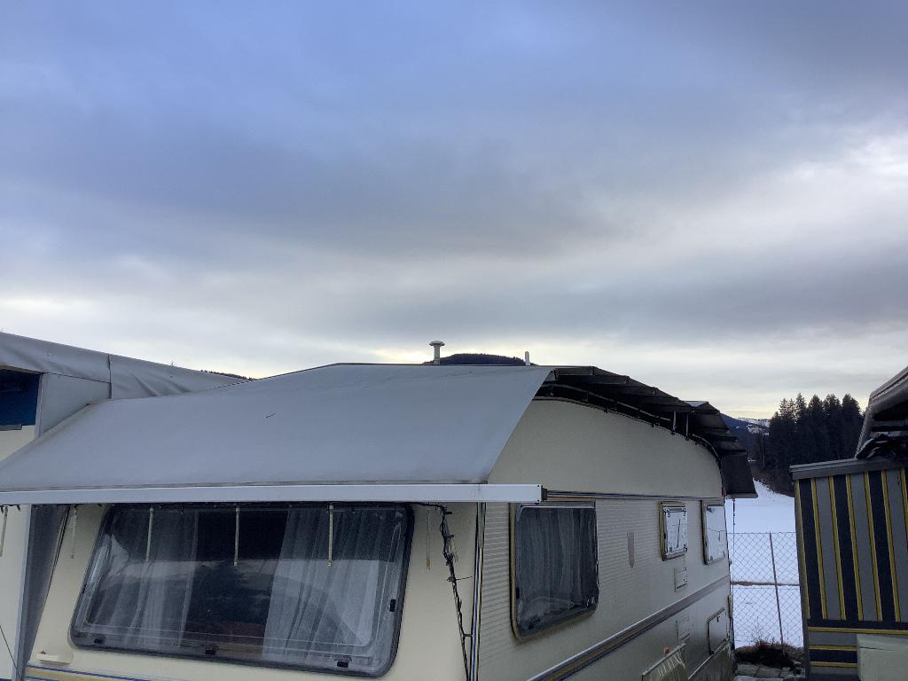 Winterdak caravan, Ophalen, Gebruikt