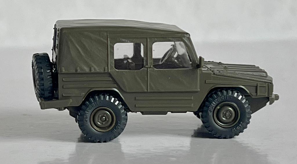 Roco Minitanks 327: VW Iltis, Ophalen of Verzenden, Zo goed als nieuw, Auto, Roco