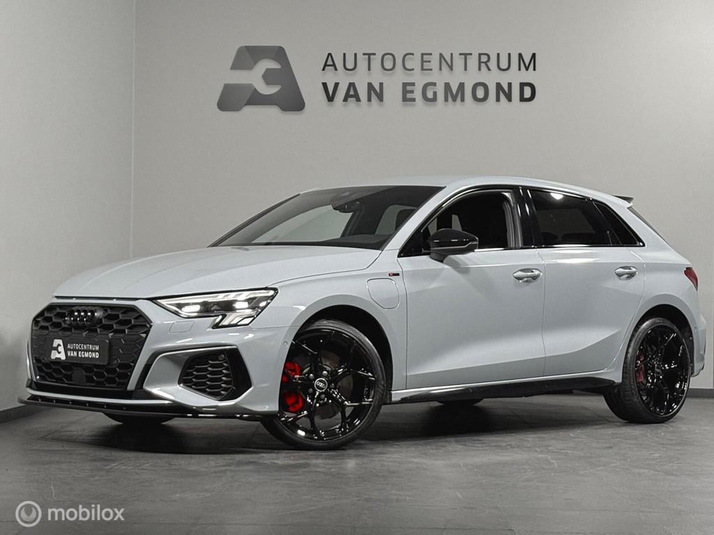 Audi A3 Sportback 45 TFSIe 2X S-LINE | UNIEK! | B&O, Gebruikt, Zwart, Leder en Stof, 245 pk