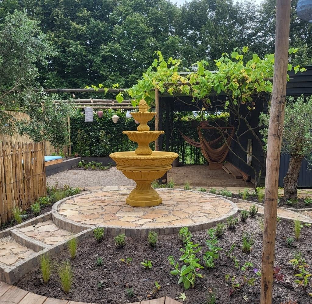 Toscaanse fontein, Ophalen, Nieuw, Beton, Fontein