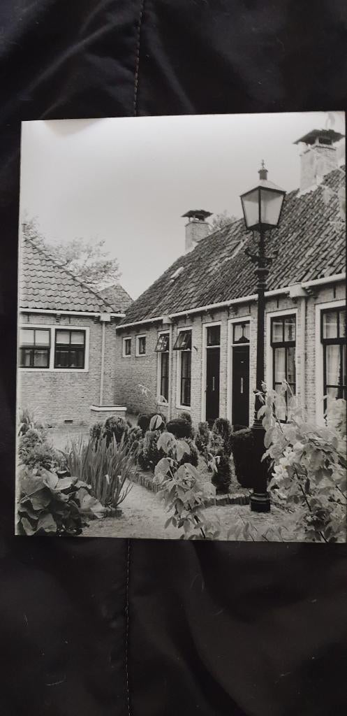 0702 foto 24x30.5 Zuiderkade in franeker, Antiek en Kunst, Kunst | Tekeningen en Foto's, Verzenden