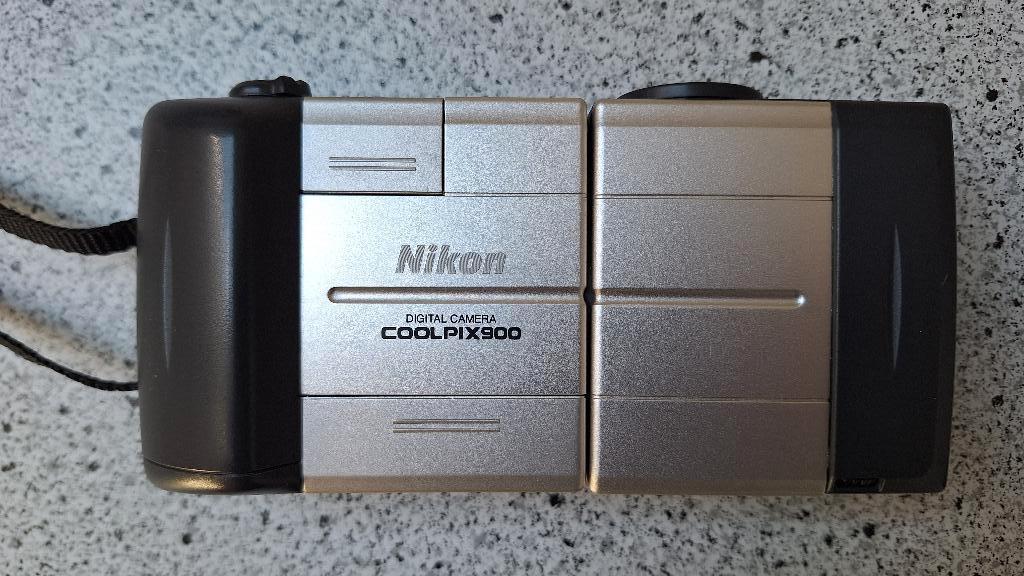 Nikon Coolpix 900, Ophalen, Compact, Zo goed als nieuw, Nikon