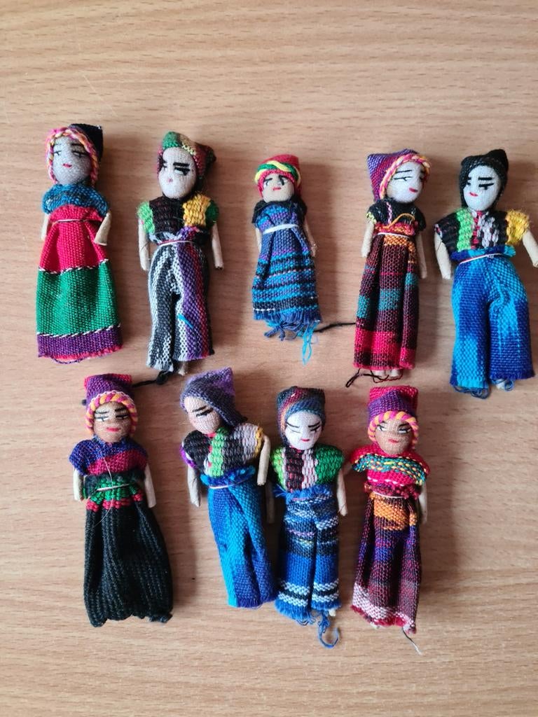 Houten poppenhuis meubeltjes en poppetjes, Kinderen en Baby's, Speelgoed | Poppenhuizen, Ophalen of Verzenden, Gebruikt, Poppenhuis