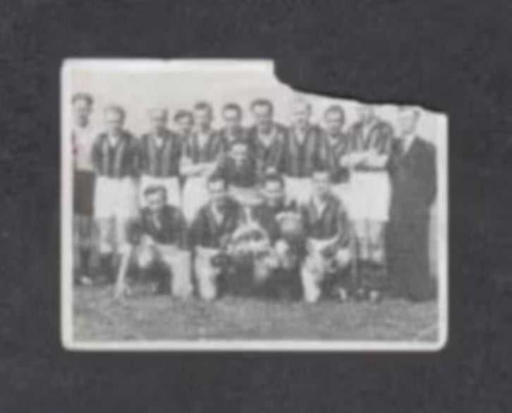 Voetbalplaatje ONA Gouda 1951-1952., Ophalen of Verzenden, Gebruikt