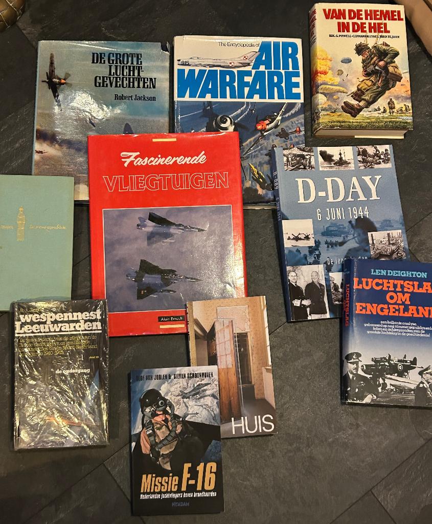 Pakket Oorlogsboeken, Ophalen of Verzenden, Tweede Wereldoorlog, Zo goed als nieuw, Algemeen