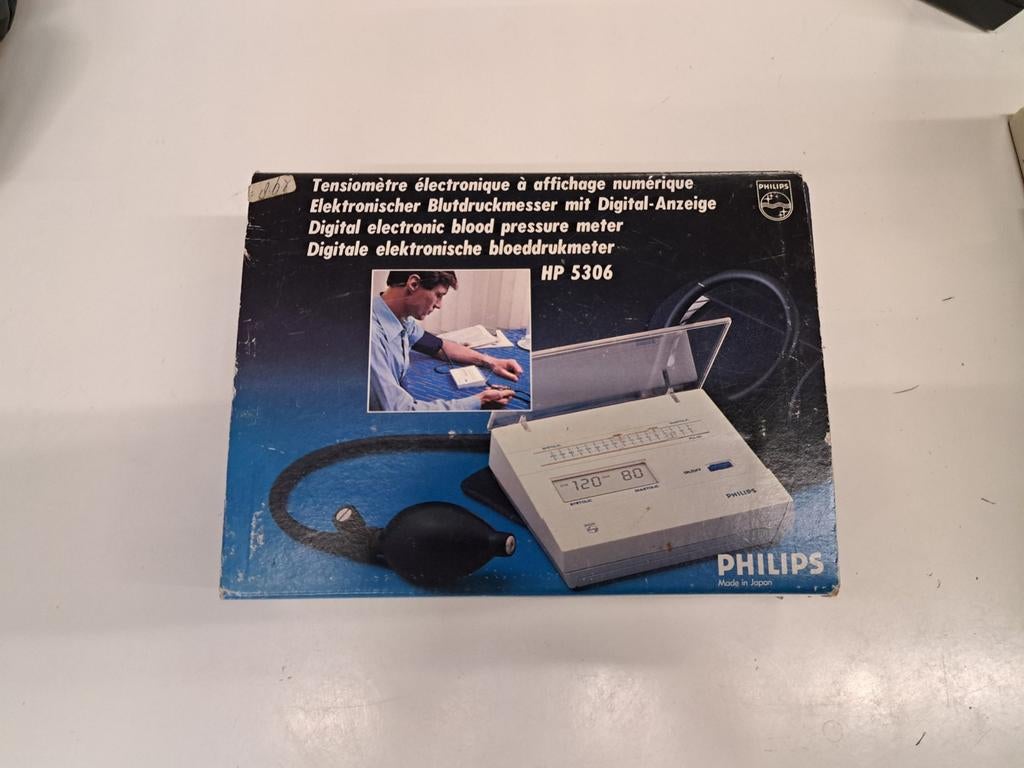 Digitale elektronische bloeddrukmeter, Kringloop laarses, Overige typen, Kringlooplaares128@hotmail.com, Ophalen of Verzenden