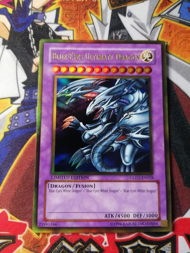 Blue-Eyes Ultimate Dragon - Gold Rare GLD1 - Yu-Gi-Oh, Hobby en Vrije tijd, Verzamelkaartspellen | Yu-gi-Oh!, Ophalen of Verzenden
