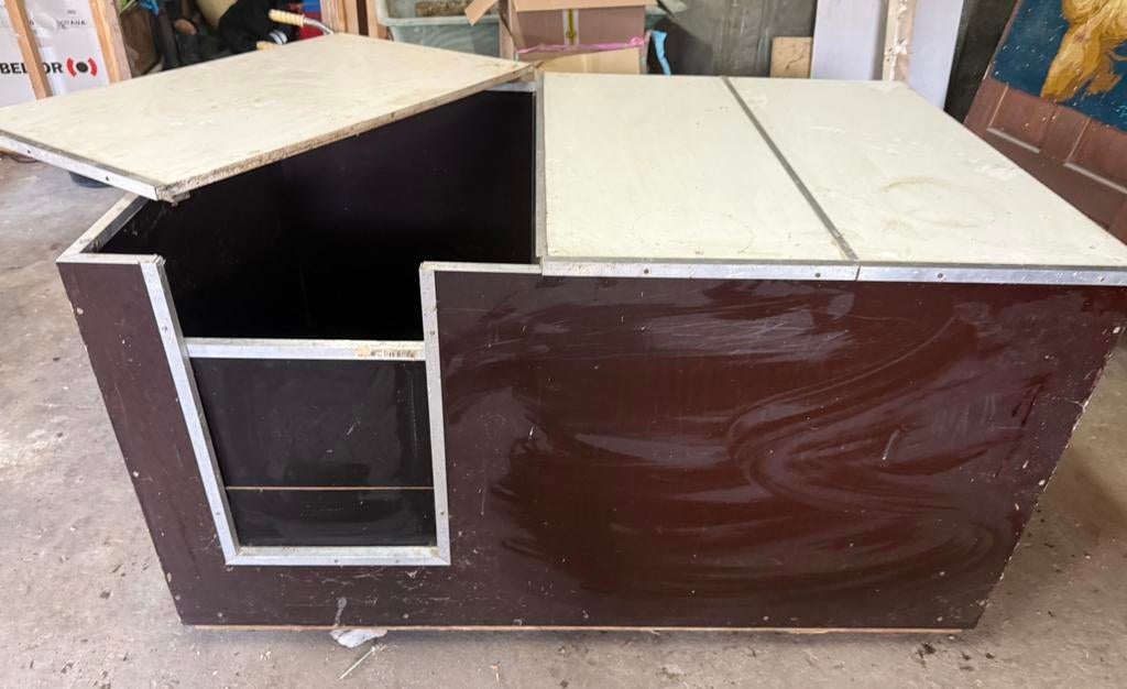 Werpkist mooi ruim met doodligranden op wieltjes met instap, Ophalen, Zo goed als nieuw, 110 cm of meer