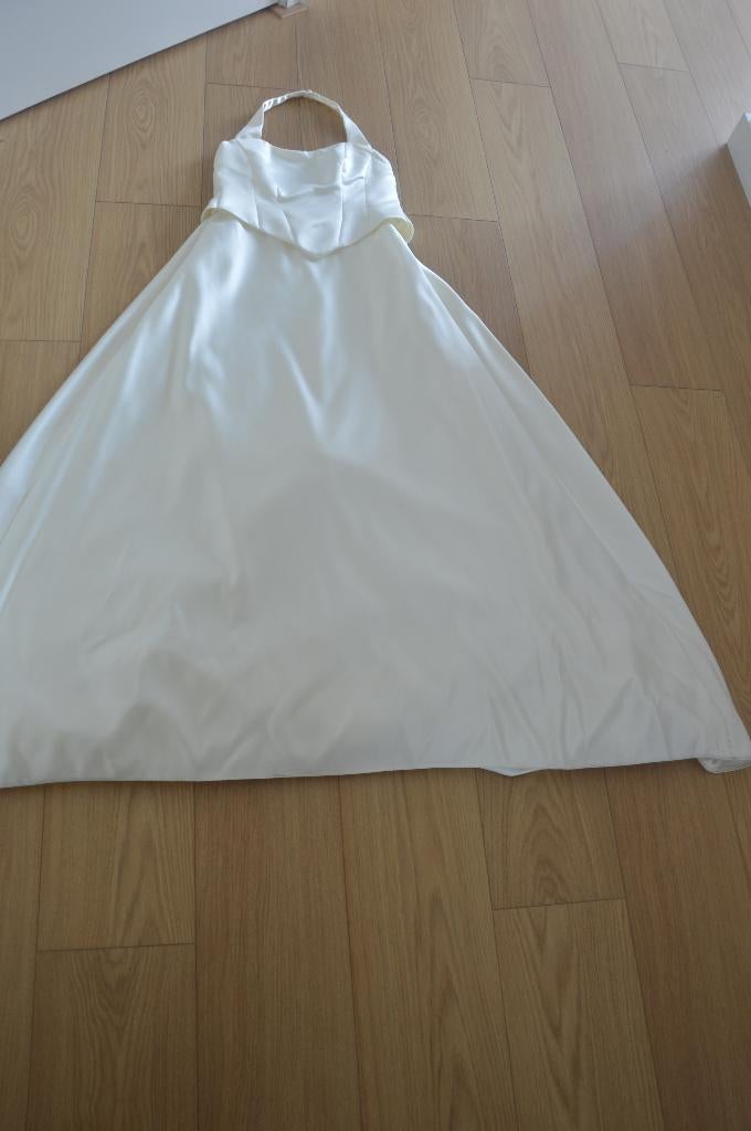 Prachtige, stijlvolle, elegante roomwitte trouwjurk, maat 38, Kleding | Dames, Trouwkleding en Trouwaccessoires, Trouwjurk, Wit