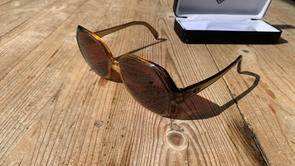 Vintage C. Dior zonnebril, Sieraden, Tassen en Uiterlijk, Zonnebrillen en Brillen | Dames, Ophalen of Verzenden, Zo goed als nieuw