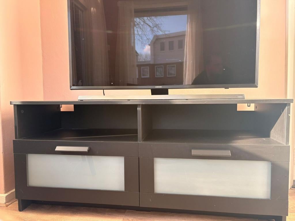 Ikea Brimnes tv meubel, Huis en Inrichting, Kasten | Televisiemeubels, Ophalen, Zo goed als nieuw