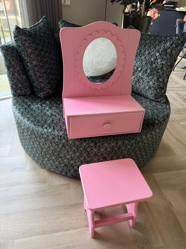 Kaptafel van Lief! en krukje, tafel voor kind stoel, spiegel, Ophalen, Gebruikt, Minder dan 45 cm, 55 tot 70 cm