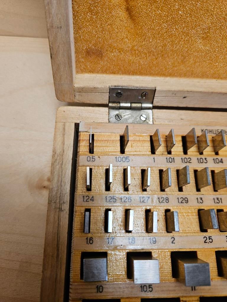 Eindmaten set 112-delig in houten kist, Doe-het-zelf en Verbouw, Gebruikt, Onbekend@voorbeeld.com, Afstand, Onbekend