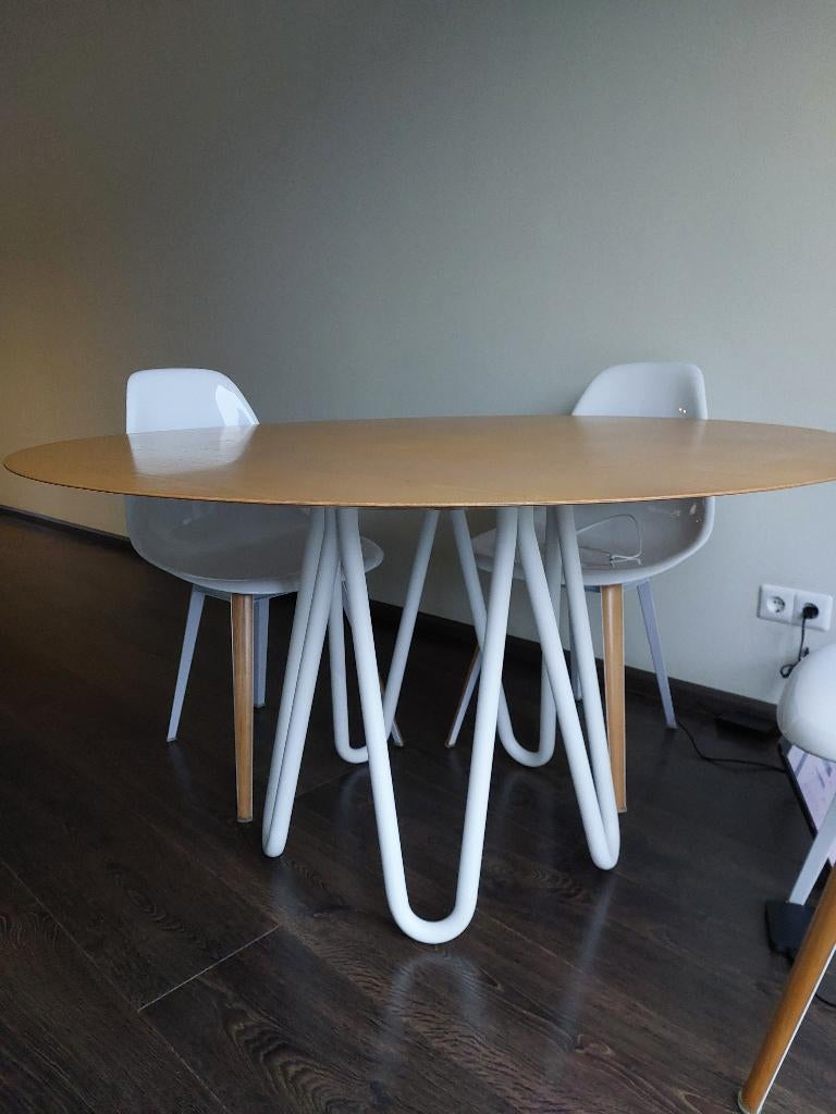 Casamania eettafel doorsnede 1.30, Ophalen, Design, Rond, Zo goed als nieuw