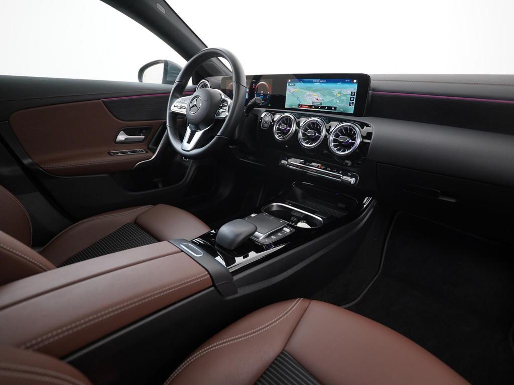 Mercedes-Benz CLA-klasse Shooting Brake 250e Progressive | W, Stof, Gebruikt, 4 cilinders, Lichtsensor