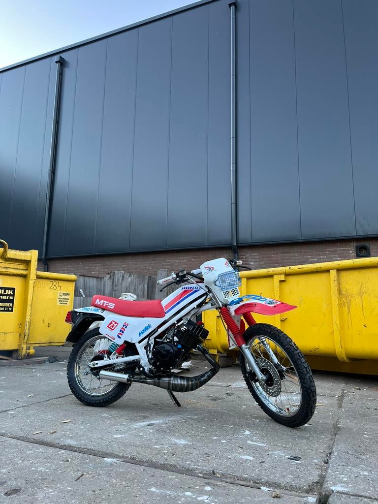 Honda mt5 125cc, Fietsen en Brommers, Ophalen, 130 cc, Maximaal 45 km/u, Nieuw