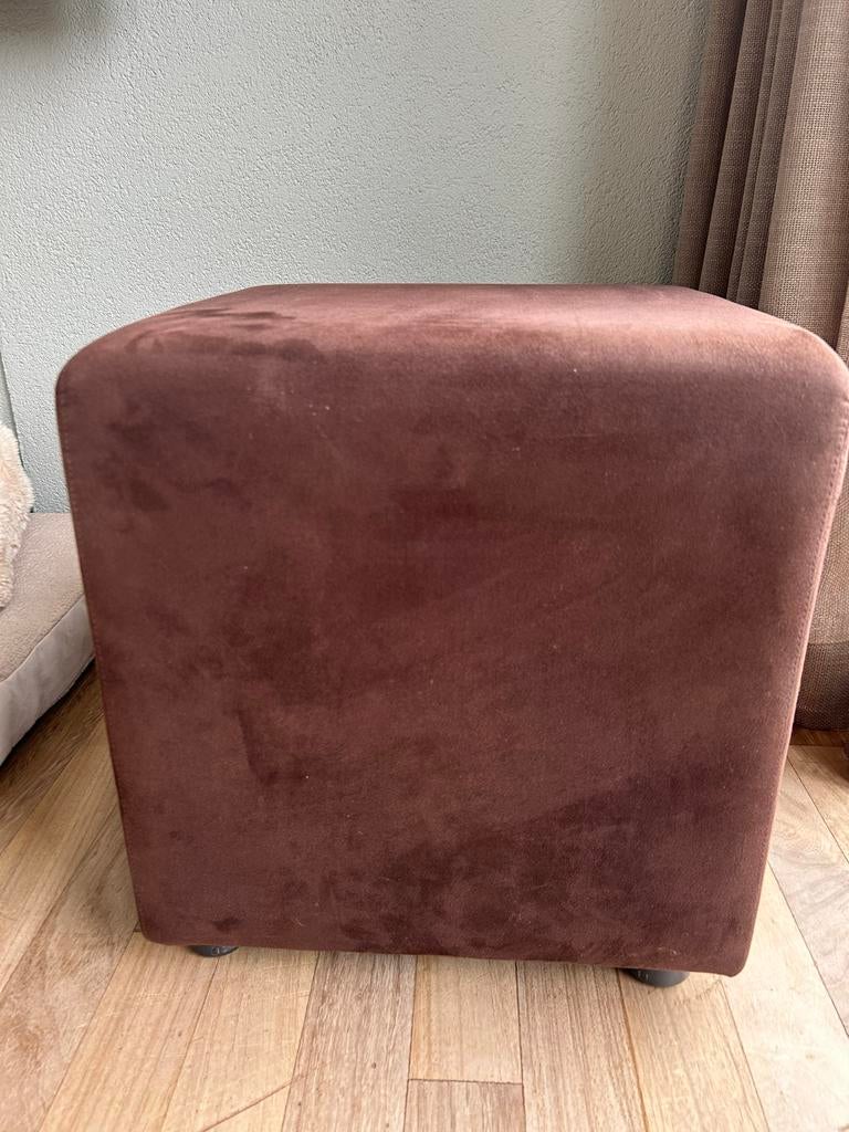 5x Bruine suède look hockers 40x40x40 cm, Ophalen, Minder dan 50 cm, Gebruikt, Vierkant