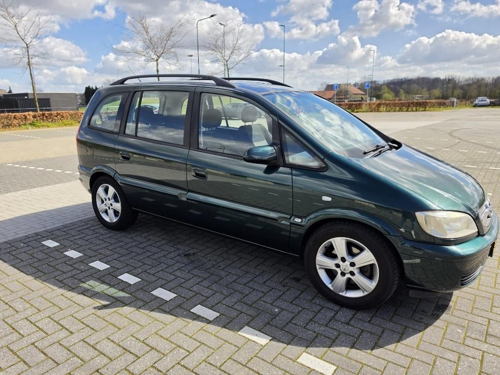 Opel Zafira 1.6 | 7-persoons | APK tot 24-07-2026 |, Auto's, 4 cilinders, 7 stoelen, Origineel Nederlands, Grijs