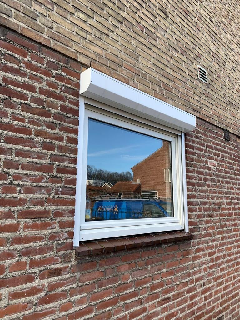 Electrische rolluiken, Ophalen, Zo goed als nieuw, Wit, Elektrische bediening