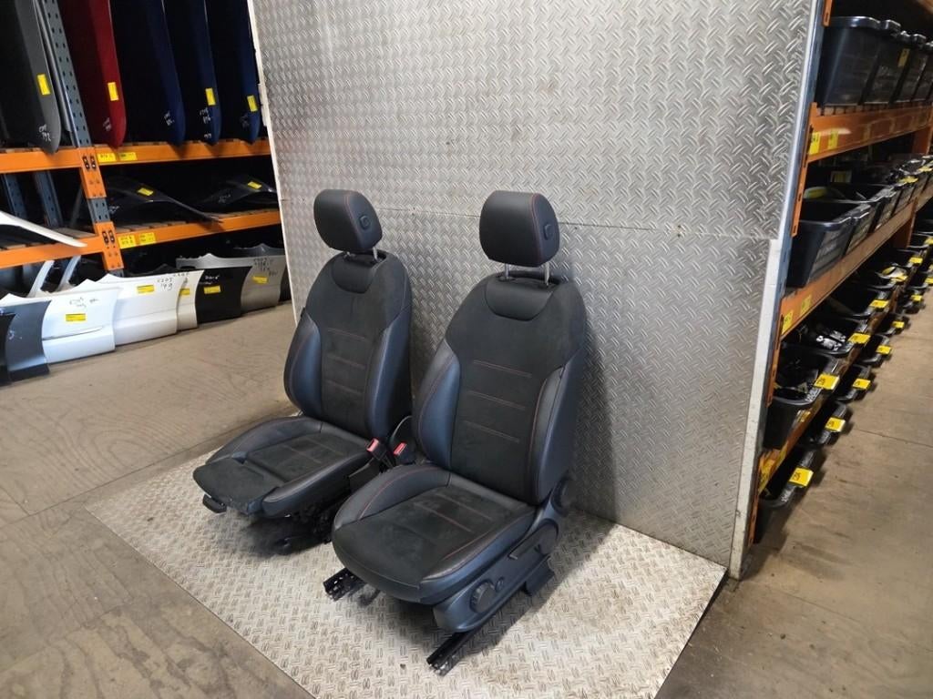 BEKLEDINGSET MERCEDES EQA 2021 (N243) ID58955, Ophalen, Gebruikt, Mercedes-Benz