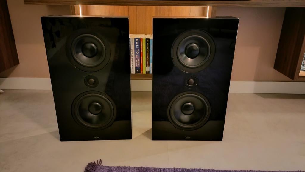 Lyngdorf FR-1 On-Wall Hifi Stereo Wand Luidsprekers, Overige merken, Ophalen of Verzenden, Zo goed als nieuw, 120 watt of meer