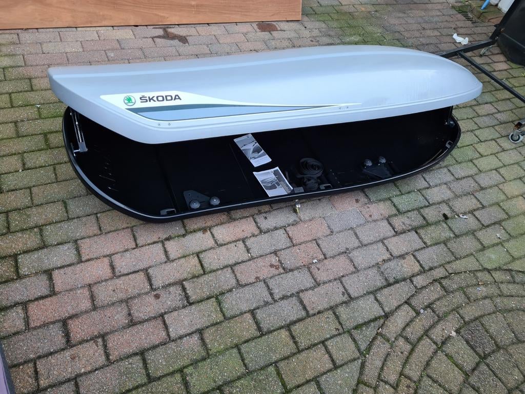 Gebruikte originele grote Skoda 380 XL dakkoffer skibox, Auto diversen, Ophalen of Verzenden, Zo goed als nieuw