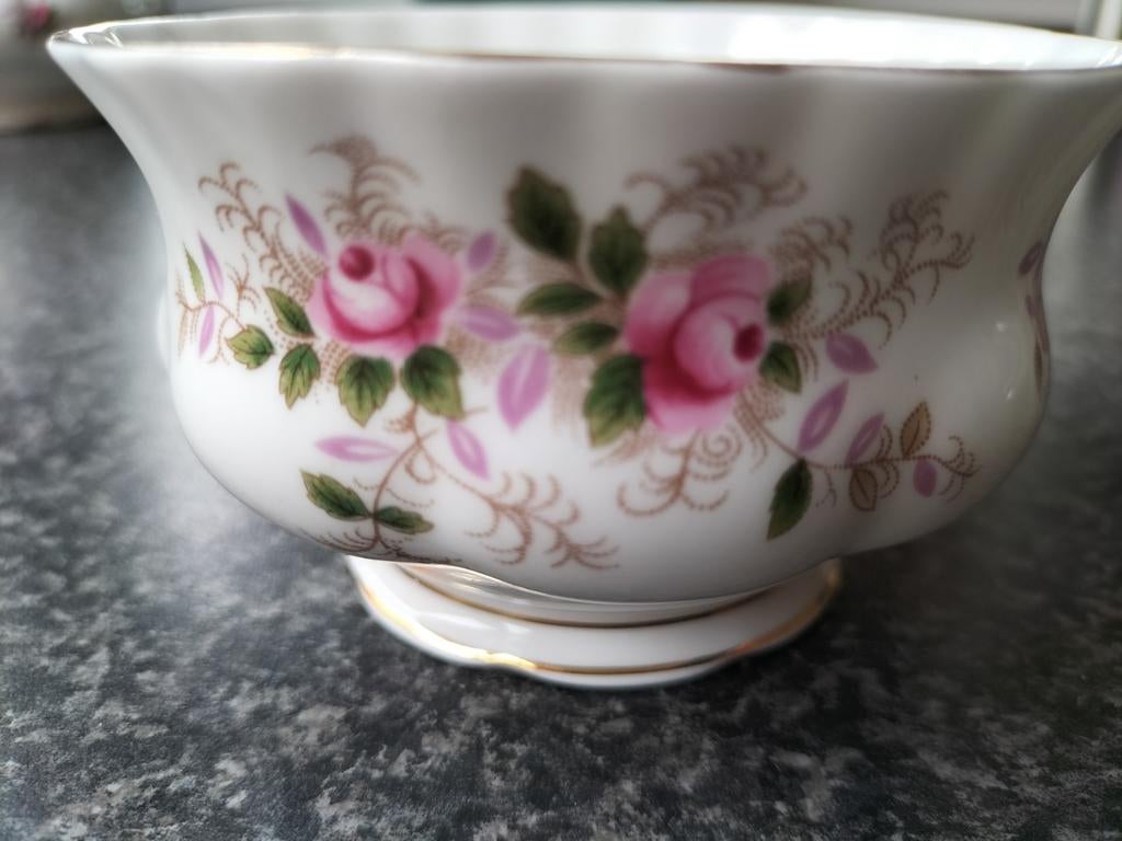 Royal Albert Lavender Rose suikerpotje, Ophalen of Verzenden