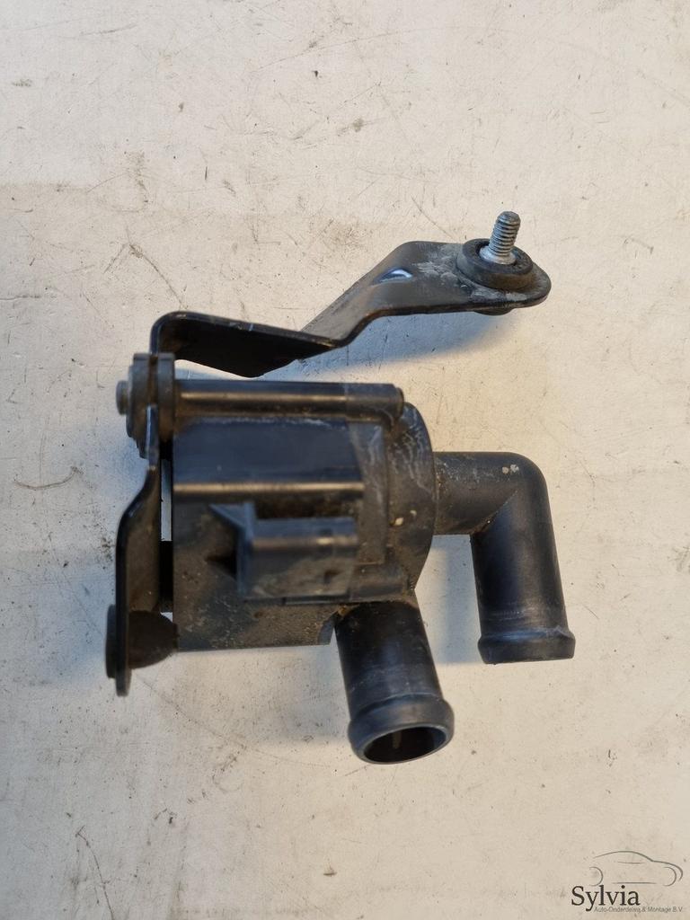 Extra circulatie waterpomp BMW 5 serie F10 F11 F07 F06 91672, Gebruikt, -, -, Ophalen of Verzenden