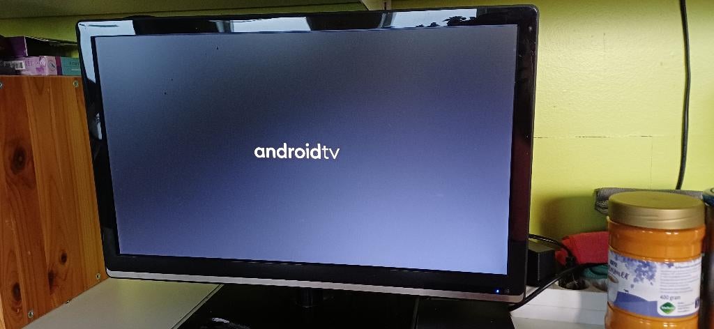 Mooie kleine tv,. Ideaal voor slaapkamer, speelkamer etc., Ophalen, 50 Hz, Zo goed als nieuw, Samsung