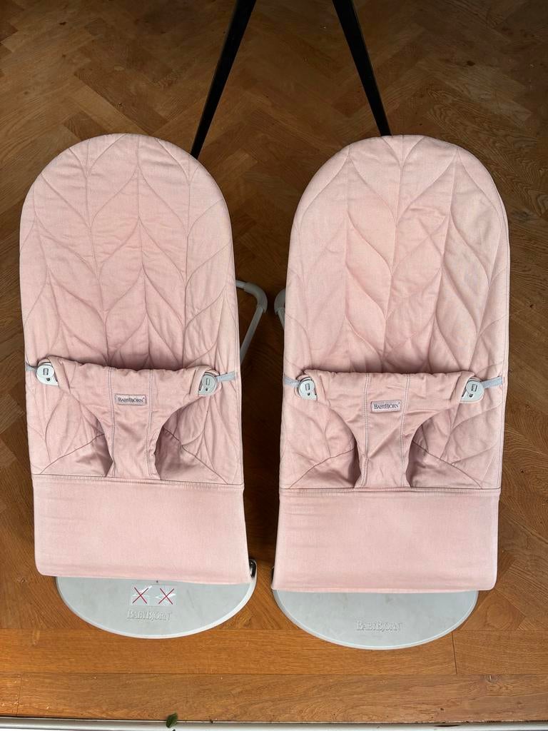 BabyBjörn Wipstoel Bliss Roze (1 beschikbaar), Kinderen en Baby's, Wipstoeltjes, Gebruikt, Wipstoel, Met gordel(s) of riempje(s)