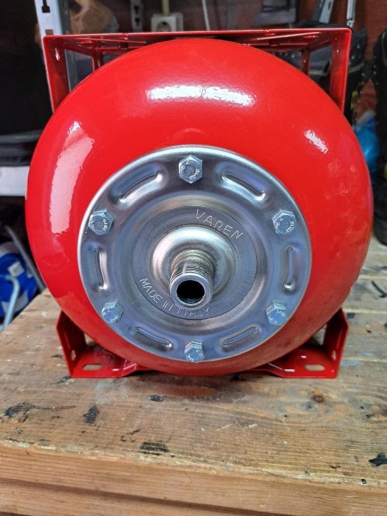 Drukvat, Intervarem met koperen kern, Ophalen, 6 tot 10 bar, Zo goed als nieuw, Minder dan 200 liter/min