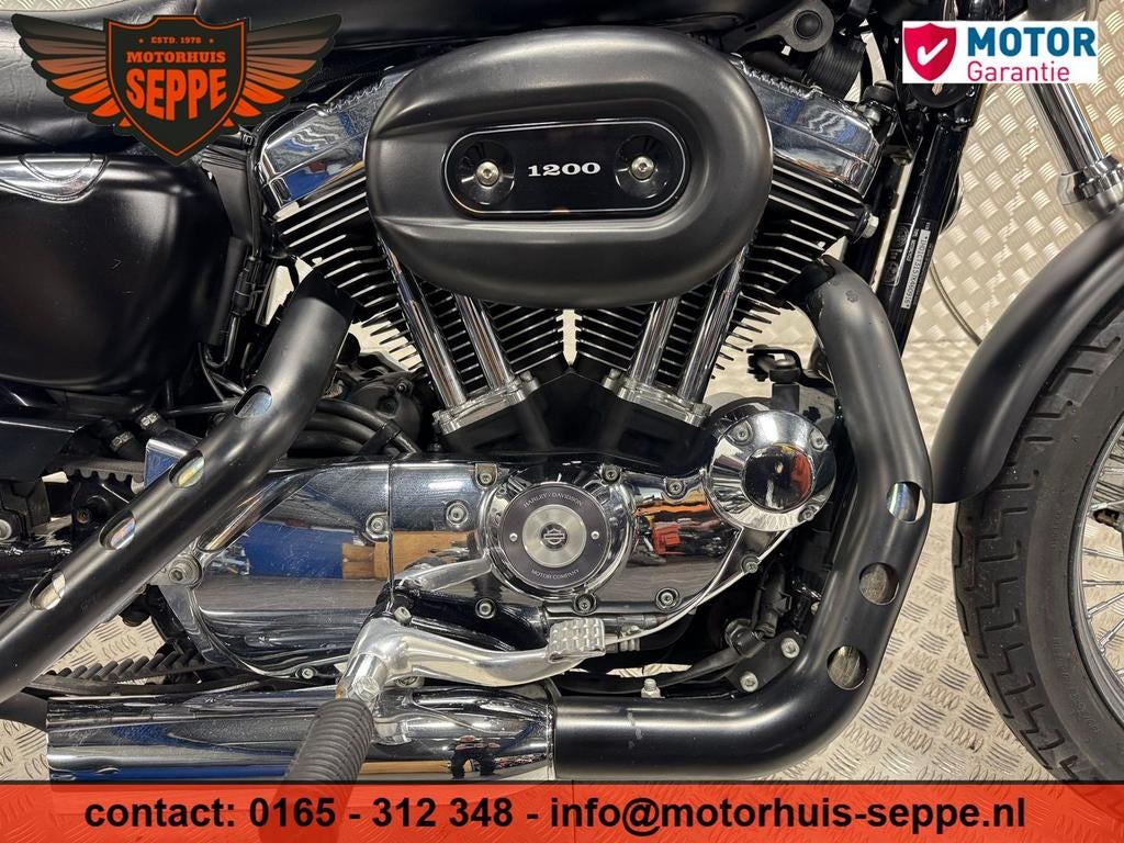 HARLEY-DAVIDSON SPORTSTER 1200 CUSTOM (bj 2007) 16,039 km, Motoren, 2 cilinders, HARLEY-DAVIDSON, Chopper, Bedrijf