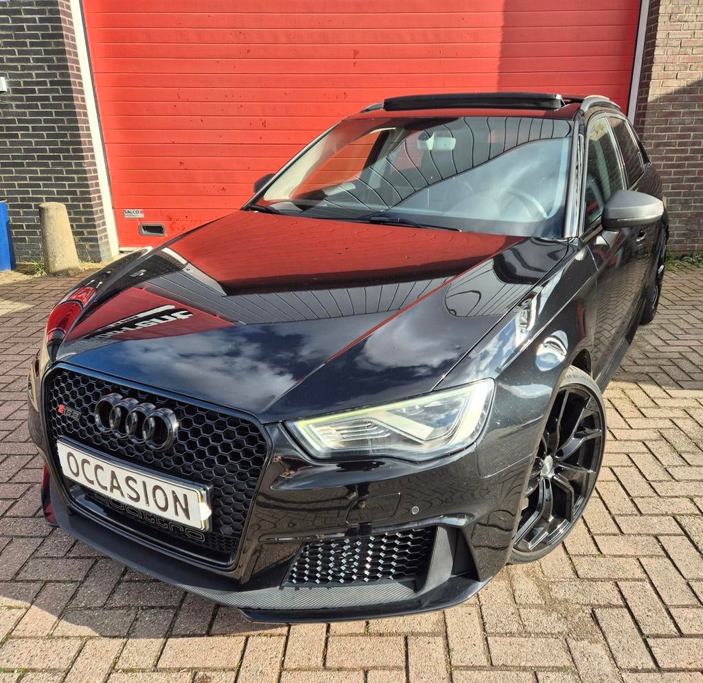 Audi RS3 2.5 270KW Sportback 2016 Zwart rs seats, Auto's, Audi, Automaat, RS3, 367 pk, Zwart
