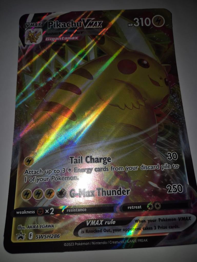 Pikachu VMAX SWSH286 Gigantamax Pokémon Kaart Foil, Ophalen of Verzenden, Zo goed als nieuw, Losse kaart, Foil