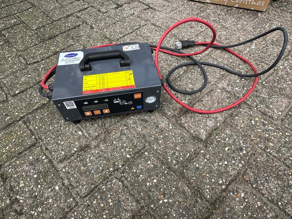 Professionele acculader/startbooster - Overtoom, Ophalen of Verzenden, Gebruikt, Universele onderdelen
