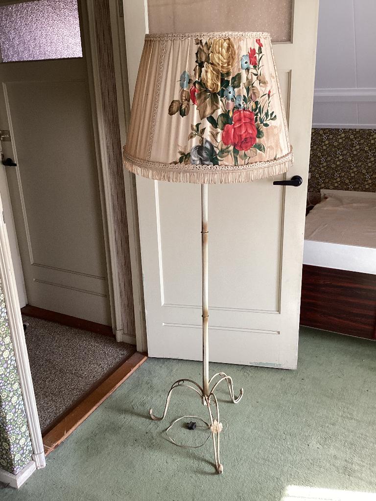 VINTAGE/RETRO STAANDE SCHEMERLAMP met bloemmotief., Ophalen of Verzenden, Huis en Inrichting