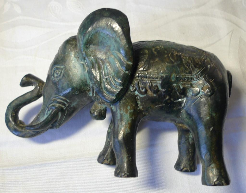 Khmer-stijl bronzen olifant, Antiek en Kunst, Ophalen of Verzenden, Brons, Beeld