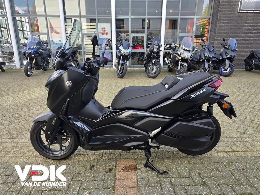 YAMAHA X MAX 300 TECH MAX (bj 2024) - foto 3