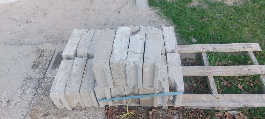 Betonblokken 32,5x10x24cm gratis ophalen., Tuin en Terras, Ophalen, Gebruikt, Beton, Overige typen
