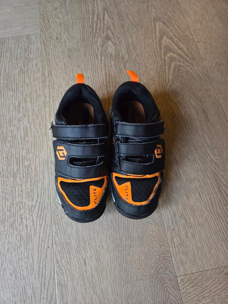 Brabo Flite kunstgras hockeyschoenen maat 28, Ophalen of Verzenden, Zo goed als nieuw, Schoenen