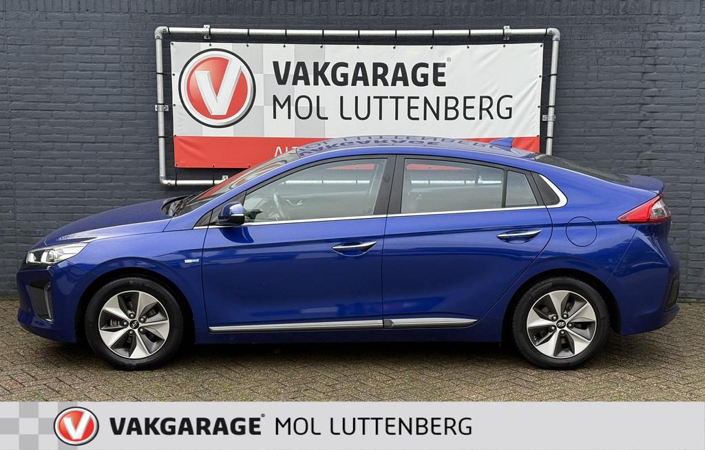 HYUNDAI Ioniq EV 120 pk Aut. Premium, STOELVERWARMING, APPLE, Stof, Gebruikt, Zwart, Blauw